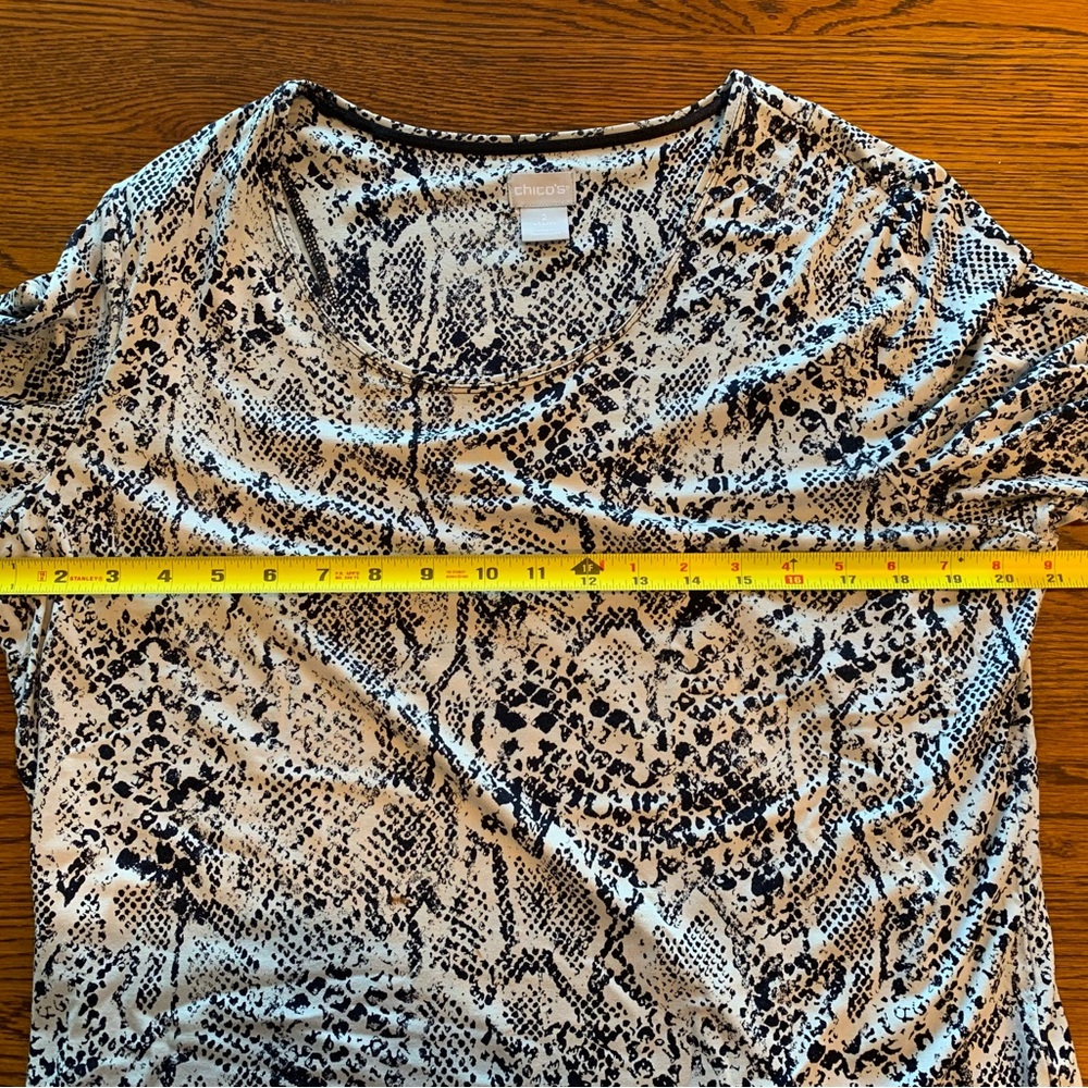 Chico's Black and White Snakeskin Long Sleeve Top - Picture 6 of 8